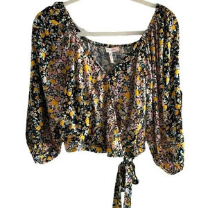 NWOT Black Floral Crop Wrap Top w Tie